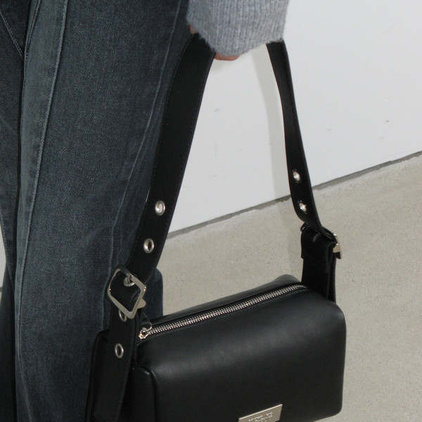 Square Leather Belt Shoulder Bag - Black : 락케이크 Rock Cake