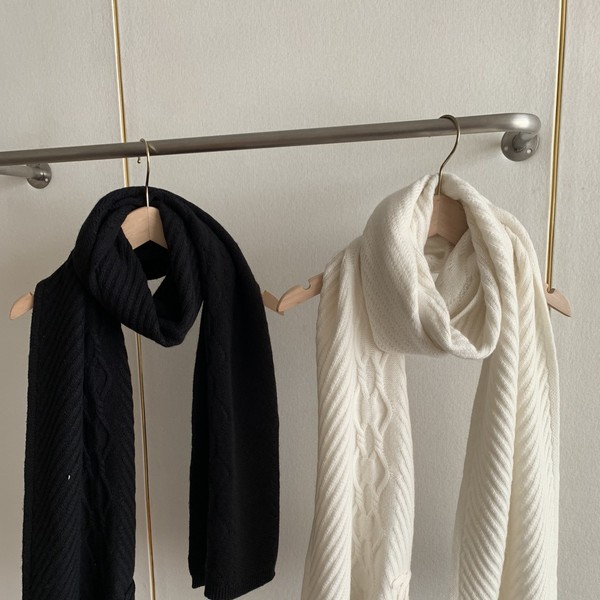 CHANEL 샤넬 꽈배기 머플러