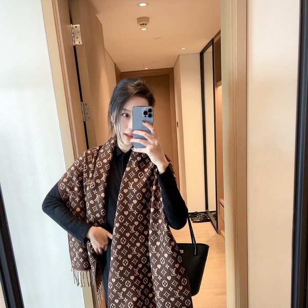 LOUIS VUITTON 루이비통 모노그램 머플러