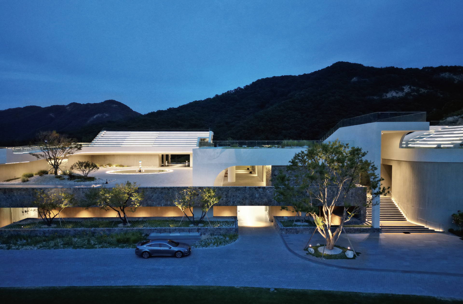 <p style="text-align: right;"><span style="font-size: 10px;">©이동조</span></p>