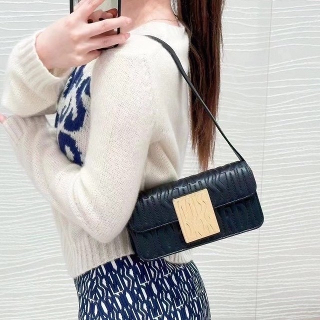 디올 미스 디올 플립 송아지 가죽