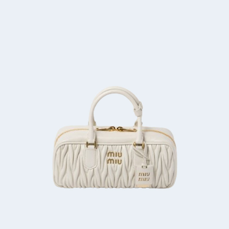 미우미우 라지 아르카디 마테라쎄 나파 가죽백 화이트