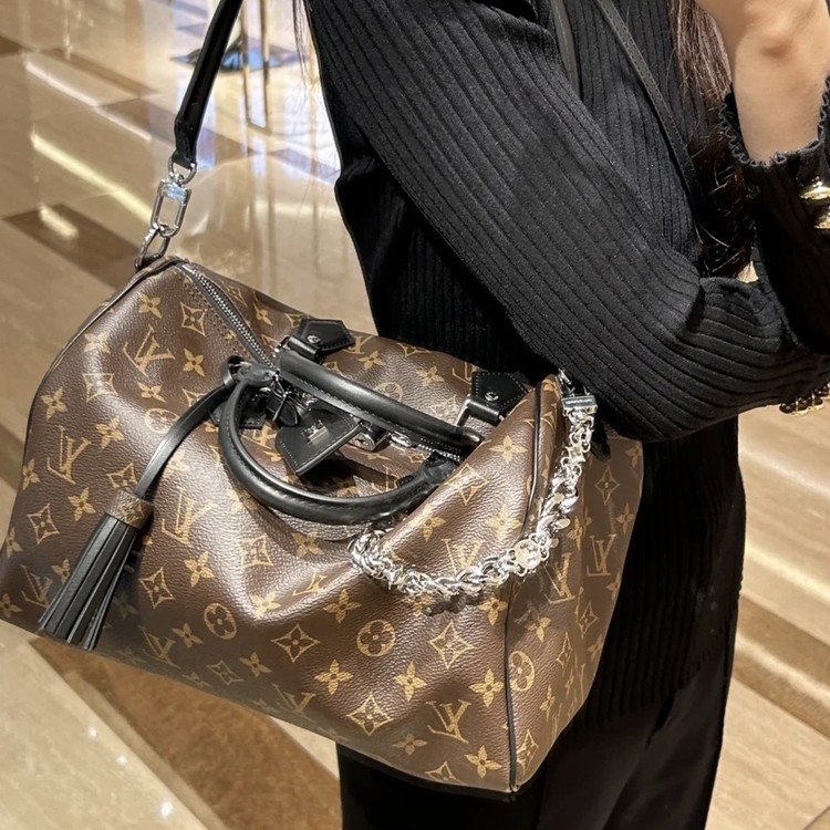 루이비통 스피디 소프트 30 다크 M12243