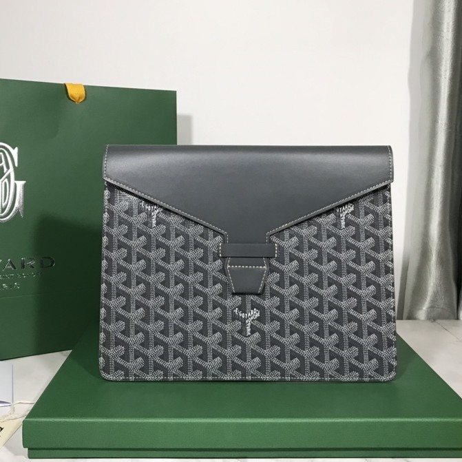 고야드 카몬도2 클러치