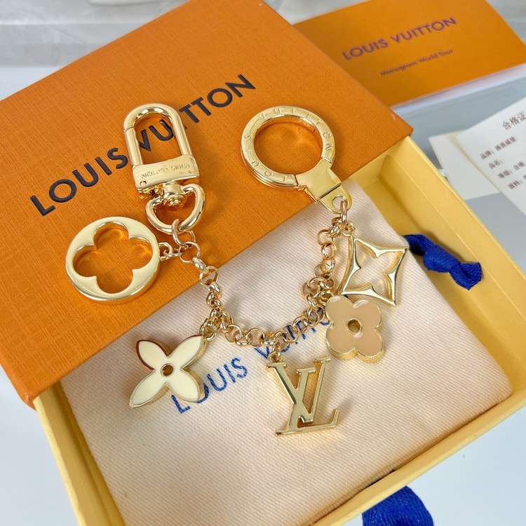 루이비통 스트링 스트리트 체인 백 참 M65111