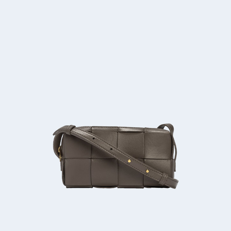 보테가 베네타 미니 카세트 크로스바디백