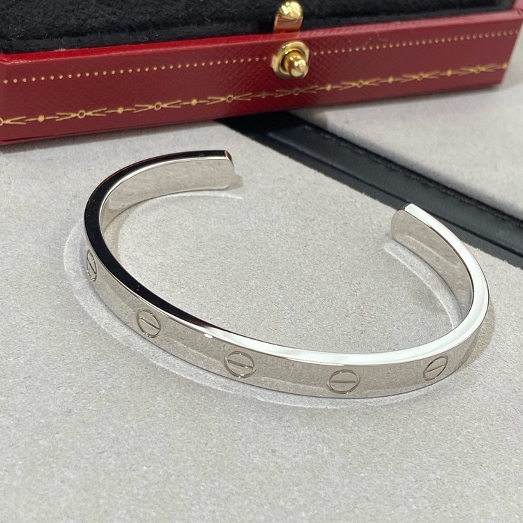 까르띠에 러브 화이트 골드 팔찌