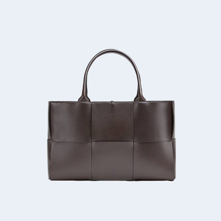보테가 베네타 아르코 토트백 다크 브라운