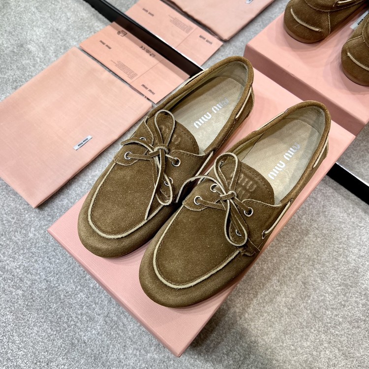 미우미우 페이드 스웨이드 로퍼