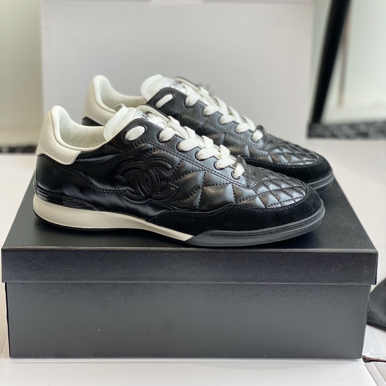 샤넬 스니커즈 카프스킨 블랙