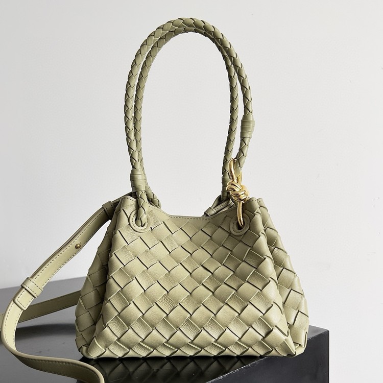 보테가 베네타 안디아모 파라슈트 미니