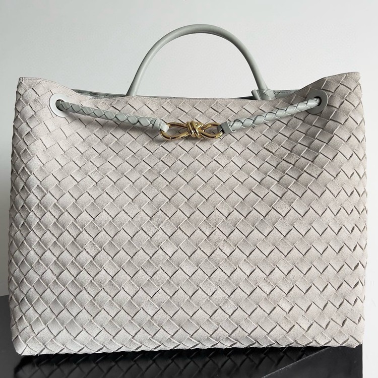 보테가 베네타 라지 안디아모 스웨이드