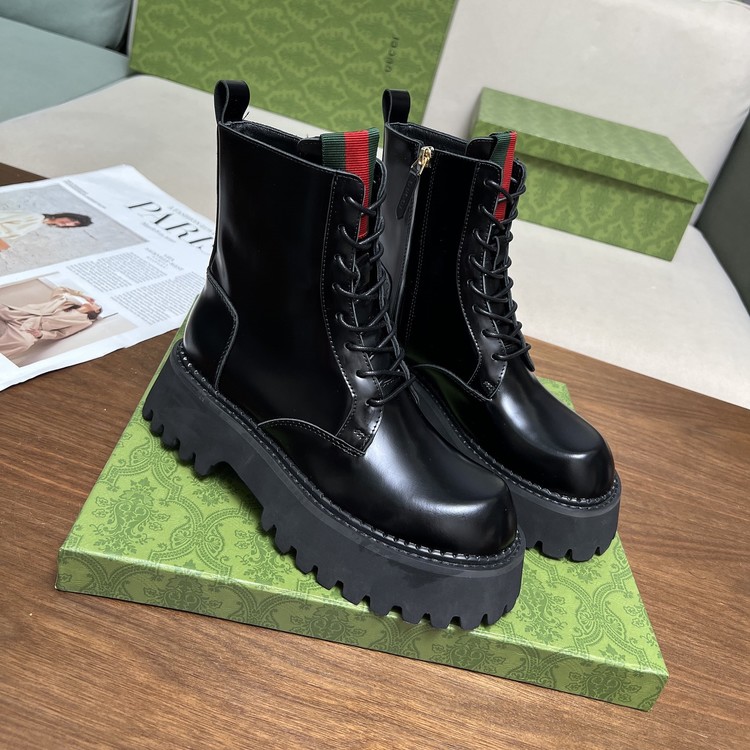 구찌 블랙 샤이니 레더 웹 유광 앵글 부츠