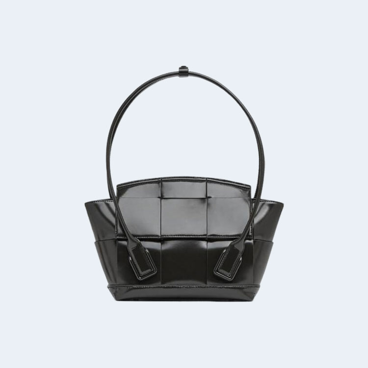 보테가 베네타 아르코 토트백 블랙