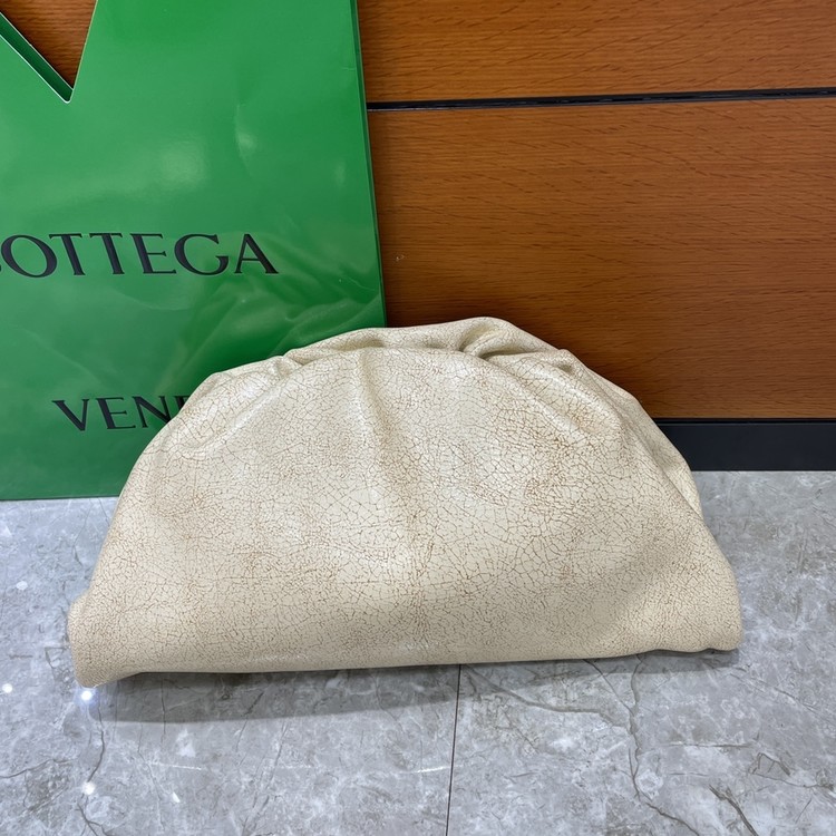 보테가 베네타 나파가죽 파우치백