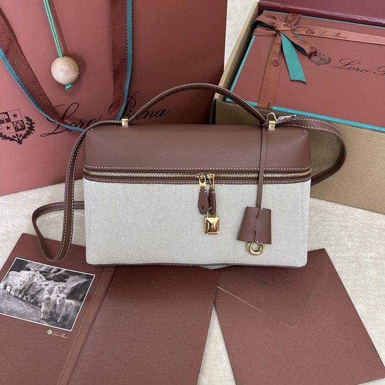 로로피아나 24ss 엑스트라백 L27