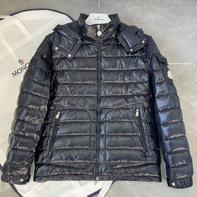 몽클레어 라오로스 패딩 네이비