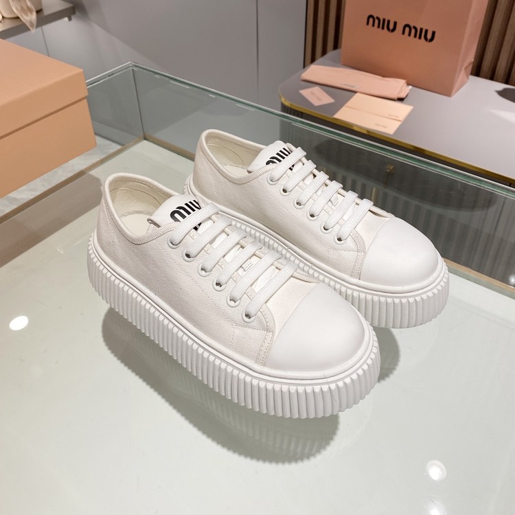 미우미우 레더 워시드 데님 스니커즈