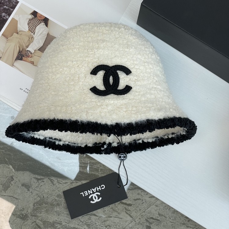 샤넬 양모 벙거지 화이트