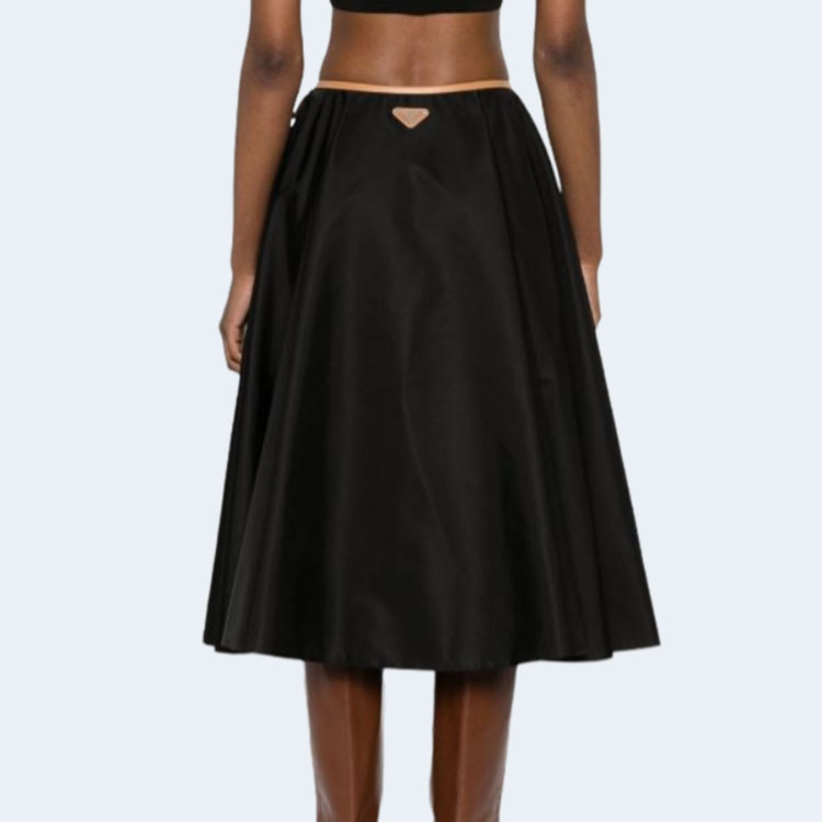 프라다 리나일론 미디 스커트