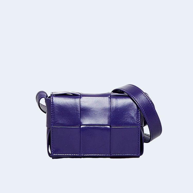 보테가 베네타 인트레치아토 맥시 캔디백