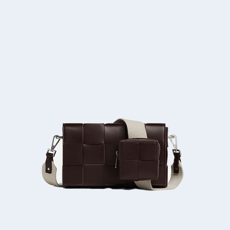 보테가 베네타 스트랩 투톤 카세트 백