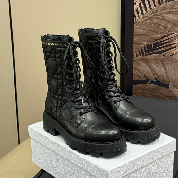 디올 디 유닛 앵글 부츠 블랙