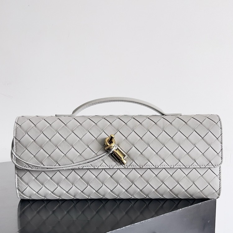 보테가 베네타 24FW 안디아모 인트레치아토 탑 핸들 클러치