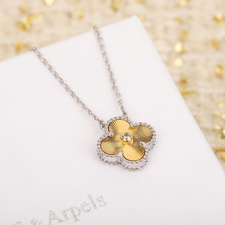 반클리프 앤 아펠 알함브라 골드 다이아 펜던트