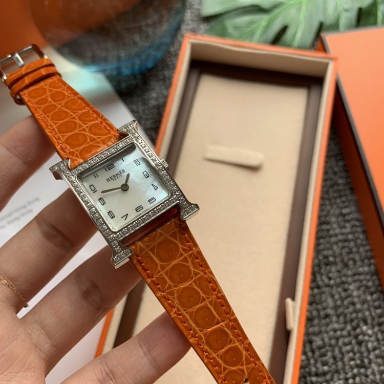 에르메스 여성 시계 에이치아워 은장 다이야