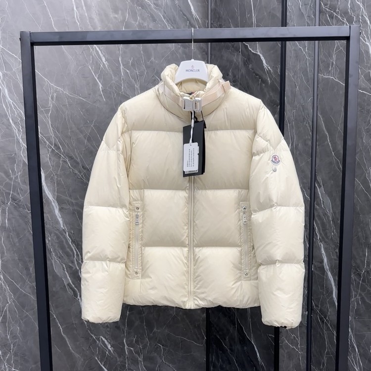 몽클레어 알릭스 알몬드 지니어스 화이트