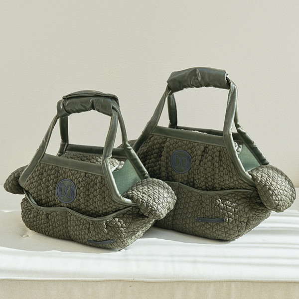 キャリーバッグ・スリング BUBBLE BUBBLE DIMSUM BAG DFD Bubble Bubble Dimsum Bag 버블 버블 딤섬 가방 - Olive : 디자인포도그