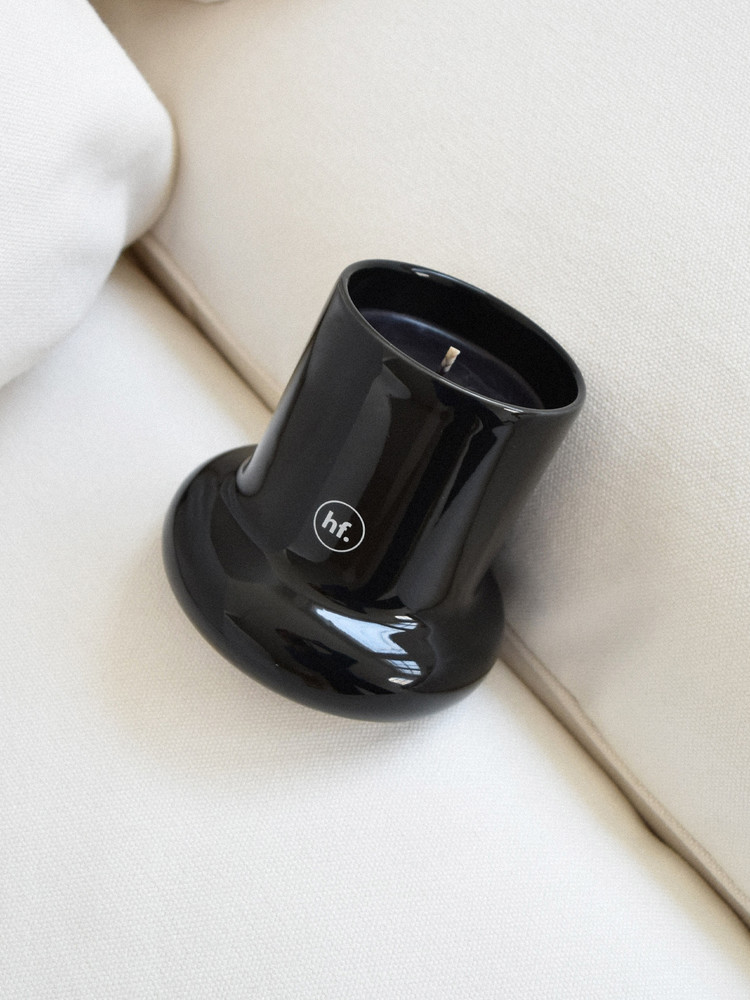 ラウンド セラミック キャンドル ブラック エディション - 3つの香り