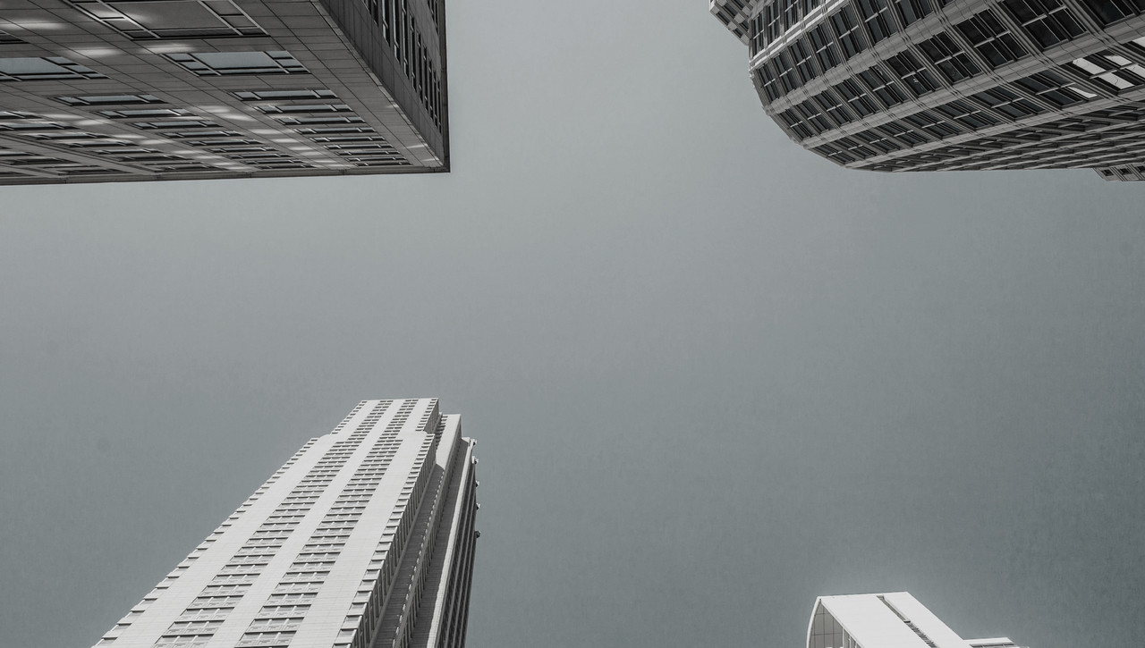 <table class="noBorder" style="width: 100%;"> 	<tbody> 		<tr> 			<td style="width:95%;">  				<p style="font-family: ‘Inter’, sans-serif; line-height: 1.5; font-weight: 800; letter-spacing: 0.2em; text-align: left;"><span style="font-size: 17px;  color:#ffffff;">REAL ESTATE</span></p>  				<p style="font-family: Pretendard, sans-serif; line-height: 2; font-weight: 700; letter-spacing: -0.01em; color:#ffffff; text-align: left;"><span style="font-size: 38px;">부동산</span></p> 			</td> 			<td style="width: 5%; vertical-align: top;"><img src="https://cdn.imweb.me/upload/S202411162bca56155c7f5/ad80d81758405.png" style="width: 26px;" class="fr-fic fr-dii"></td> 		</tr> 	</tbody> </table>