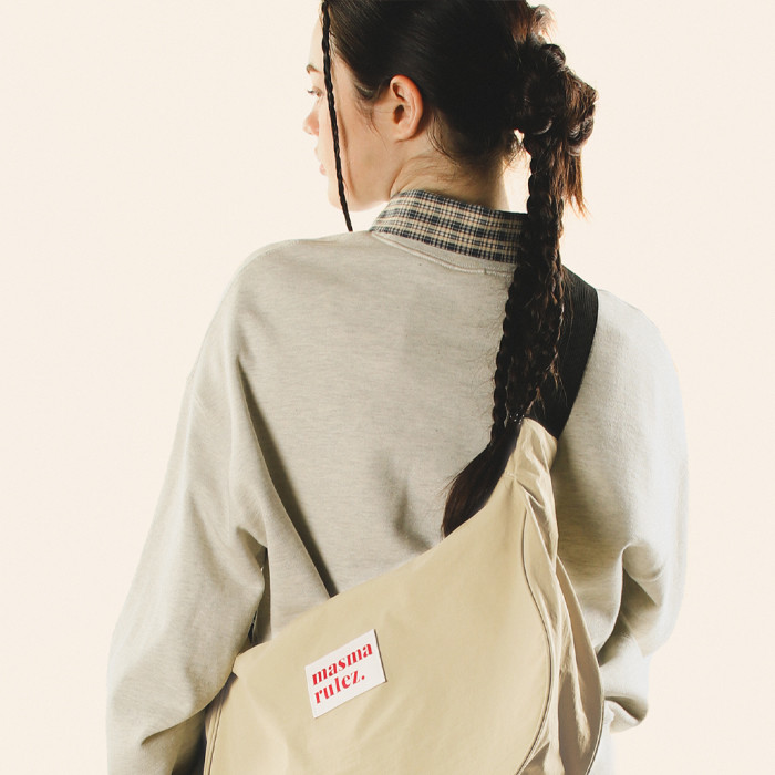 ★masmarulez★ Halfmoon cross bag _ Khaki beige Halfmoon cross bag_khaki beige : Masmarulez [마스마룰즈]