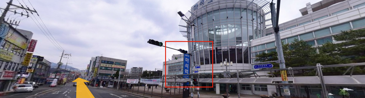 <strong>마석역 1번 출구를 지나 마석중앙로로 직진</strong>