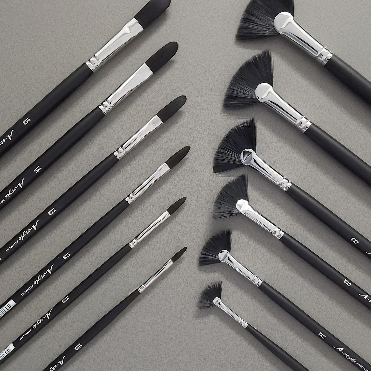 <STRONG>STYLE BRUSH</STRONG>