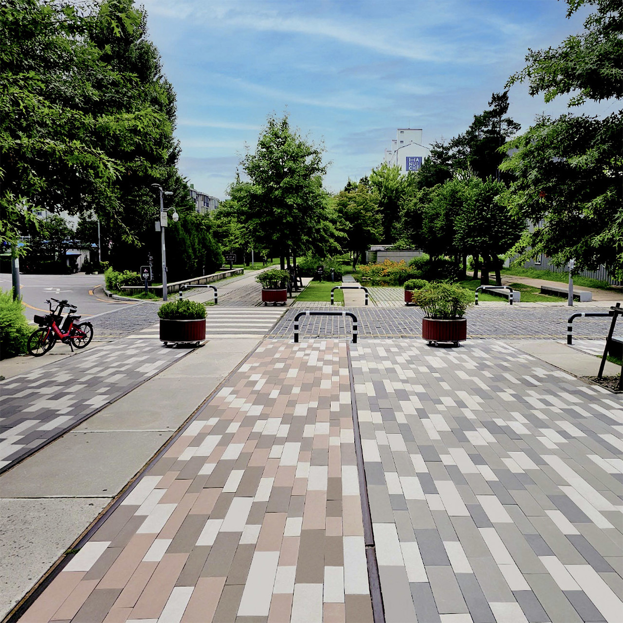<div style=" letter-spacing:-1px; ">   	<div style="padding:10px 0 0 0; font-size:30px; color:#fff; font-weight:600; padding-bottom:14px;">프리미엄 보도블록</div>   </div>