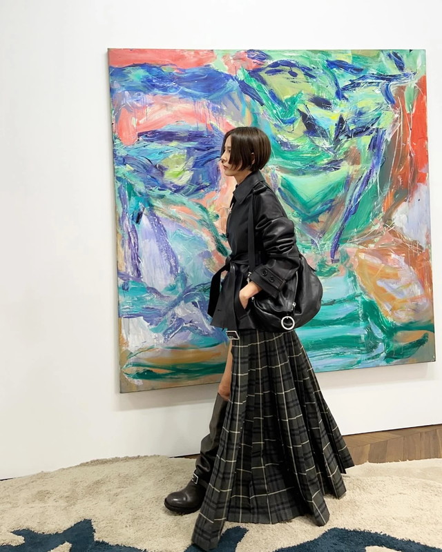  <p style="text-align: left;">Selected Press / Vogue</p><h6 style="text-align: left;">A Celebrity Recommended Exhibition</h6><br></p>