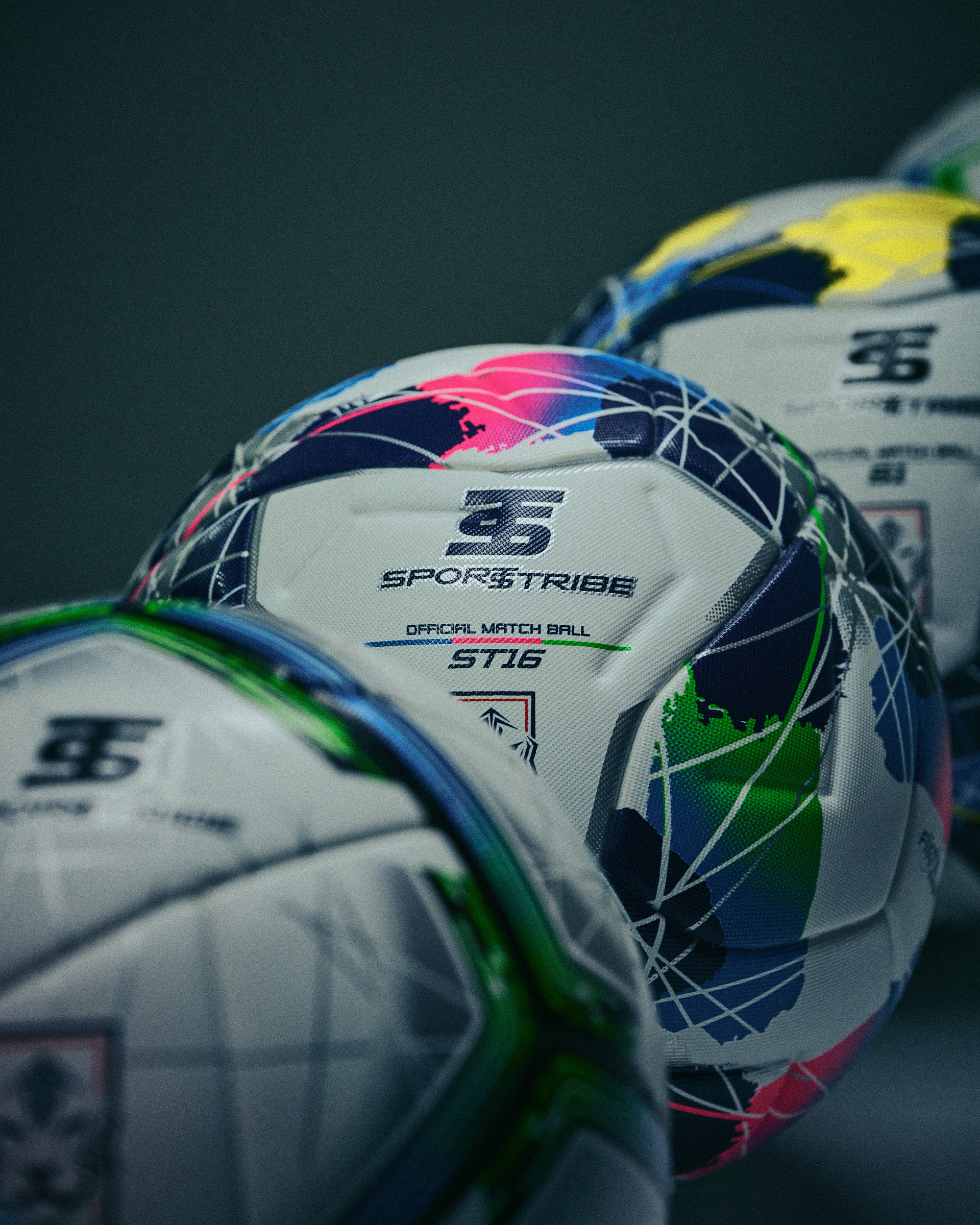 <div style="font-weight: bold; text-shadow: black 1px 2px 3px;"><span><h6><strong>2025<br>KFA OFFICIAL MATCH BALL</strong></h6></span></div>