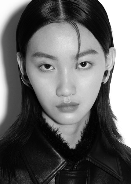 <p class="ink_free0" style="font-size: 20px; color: #fff; margin-top: 20px;" >ZINING</p>