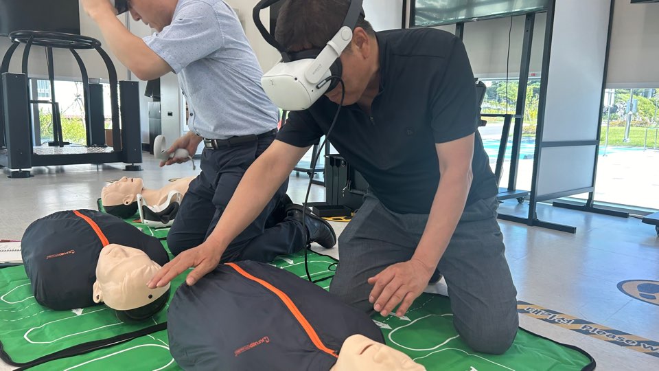 < IMXR® CPR/AED XR KIT로 배우는 기본응급처치 교육 >