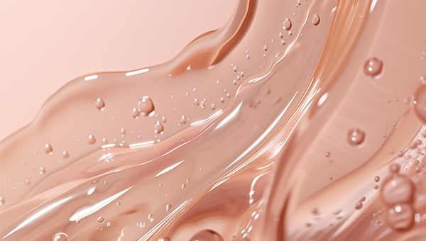 피부의 촉촉함, 탄력을 표현하기 위해 사용된 이미지로 액체가 파도치듯이 흐르고 있는 모습입니다. 액체는 좌측 아래에서 우측 위로 파도치듯 올라가는 모습입니다.