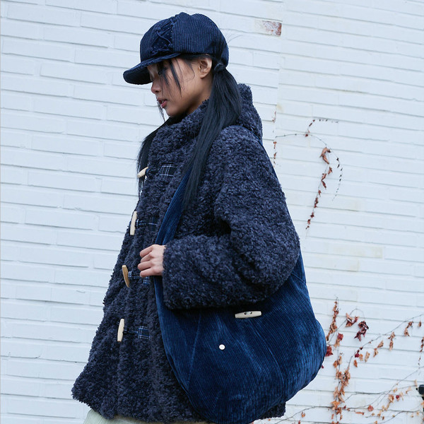 [THE MUSEUM VISITOR]★韓国人気★CORDUROY REVERSIBLE BAG CORDUROY REVERSIBLE BAG (NAVY) : THE MUSEUM VISITOR