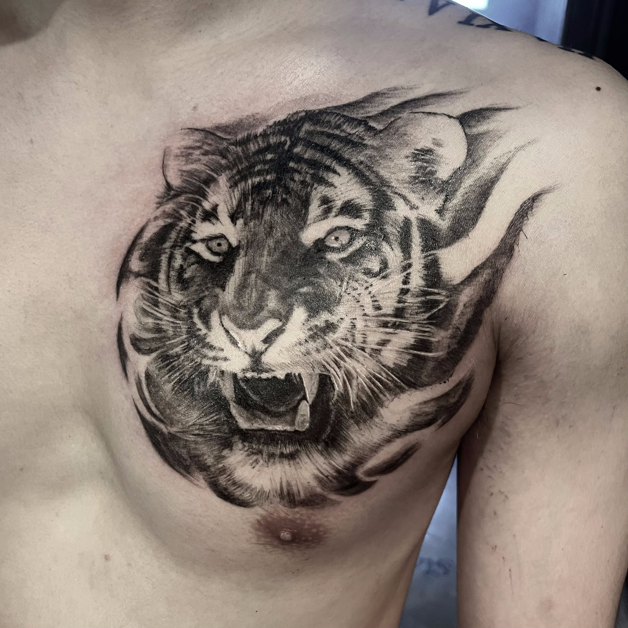 black and grey tattoo