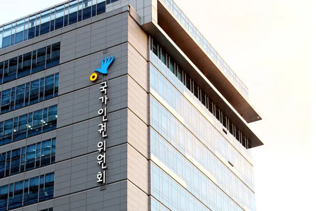 <span class="Caption_font" style="font-size:14px; color:#545454;">출처: 한겨레 기사 갈무리</span>