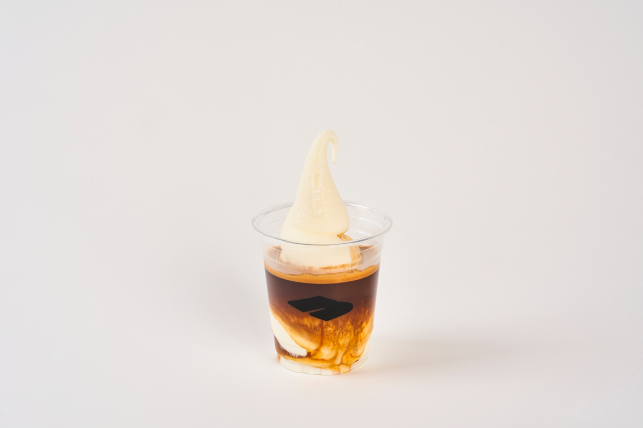 <p style="margin-top: 16px; margin-left: 16px; line-height: 1.2; letter-spacing: -0.02em;"><span style="font-size: 24px; font-weight: 600; color: rgb(36, 36, 36);">ESPRESSO</span> 	<br><span style="font-size: 24px; font-weight: 600; color: rgb(36, 36, 36);">Ice Cream Coffee</span></p>