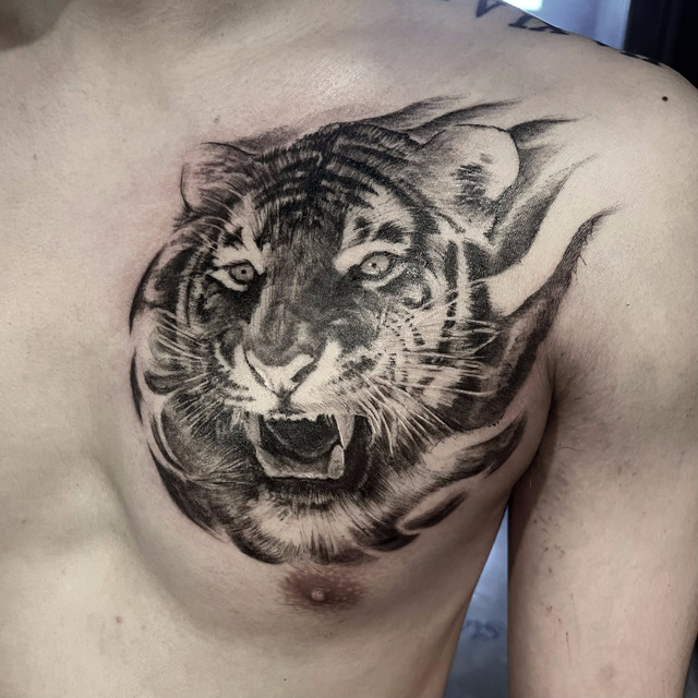 black and grey tattoo