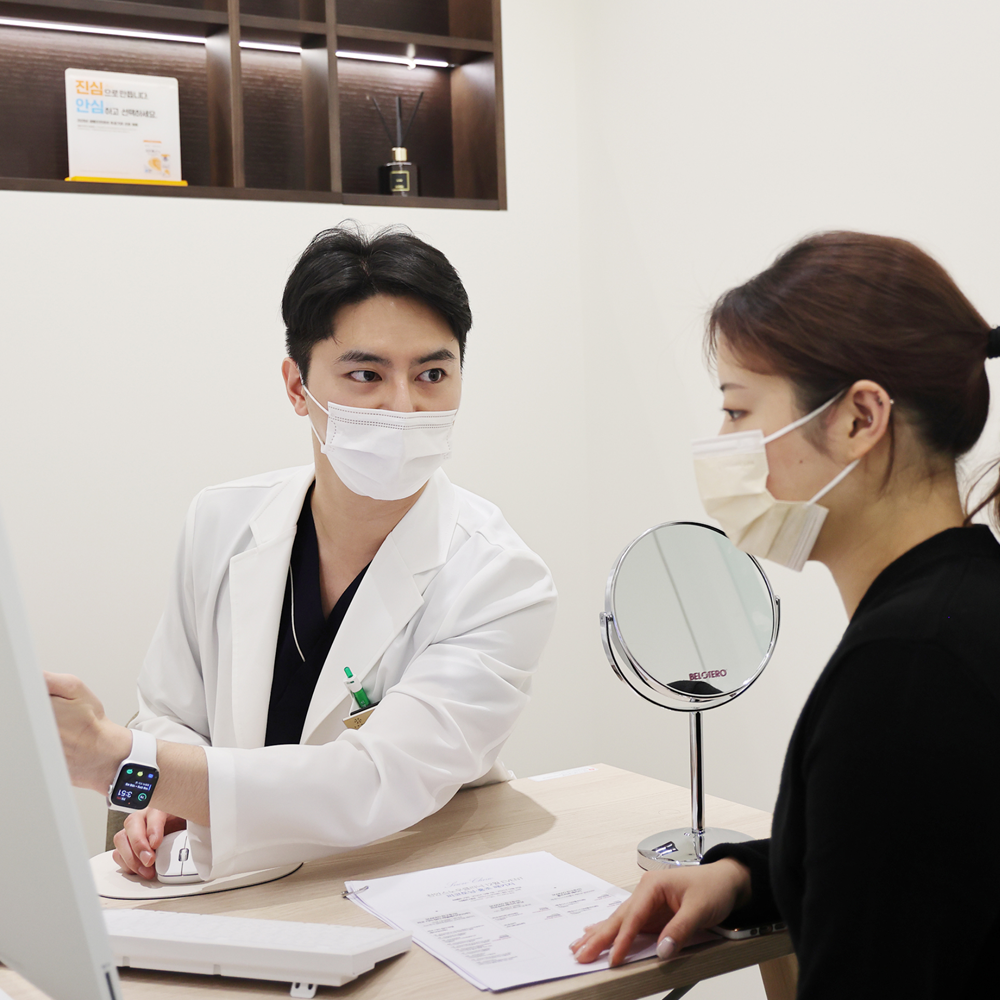 천안 스노우의원 원장 1대1 진료 상담