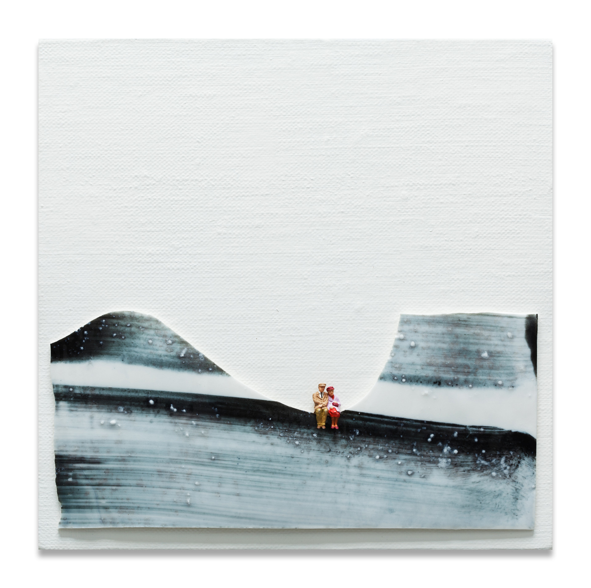 우주별 세상 _ Univers star World. Ceramic, figurine, acrylic on canvas, 20 x 20cm